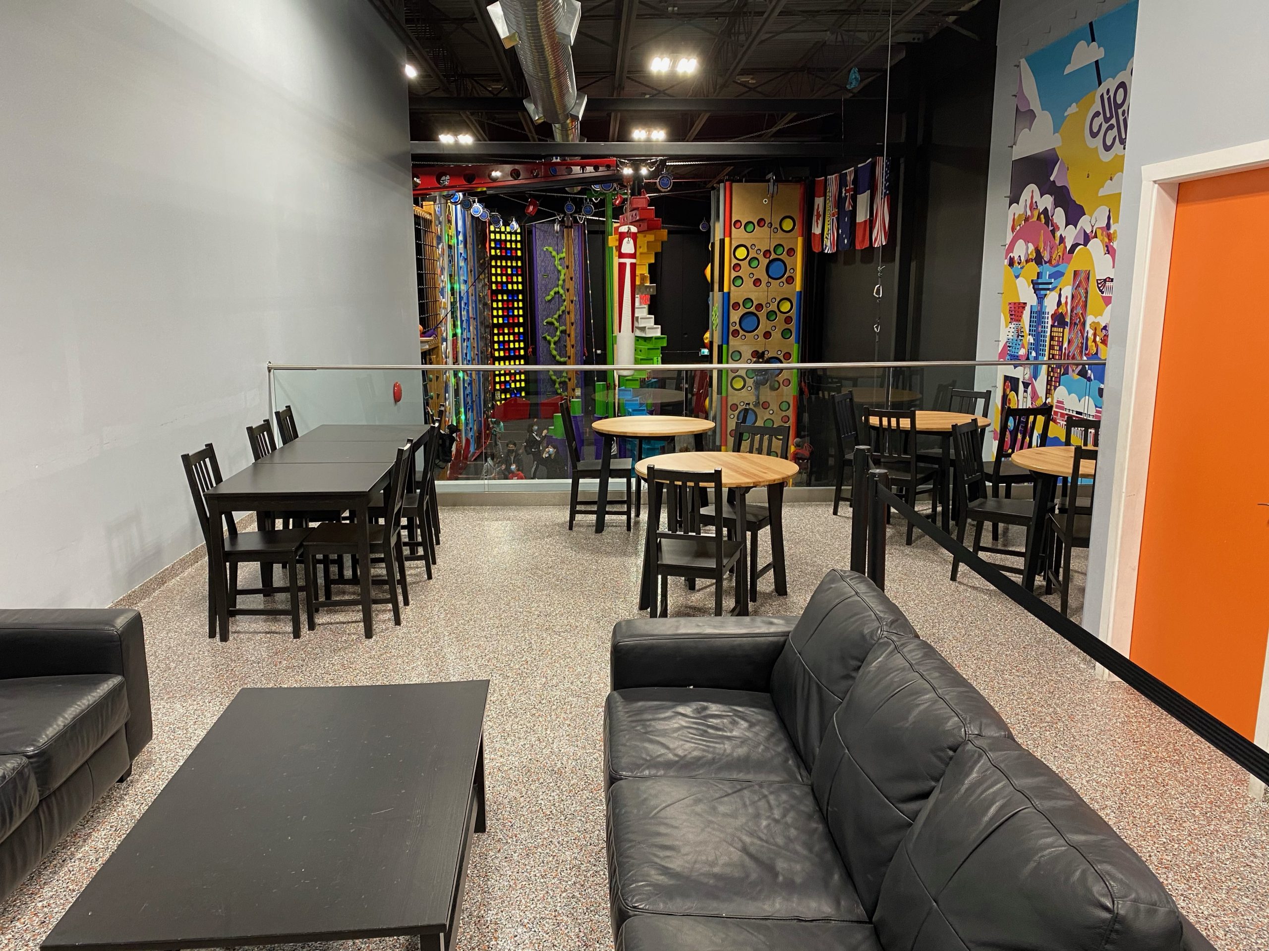MEZZANINE - VIEWING AREA